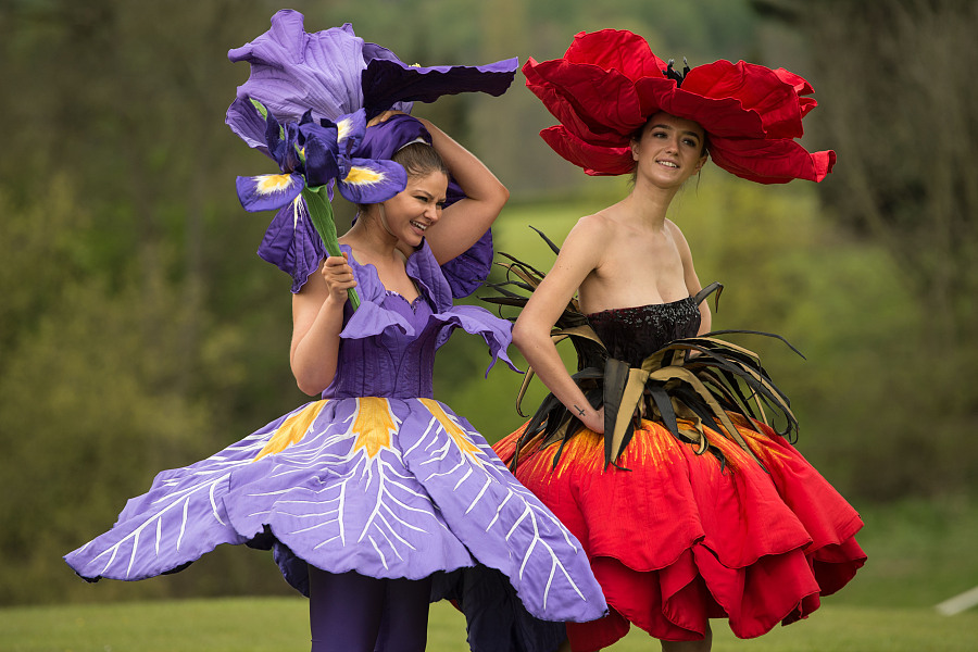 Flowers of all forms usher in Spring at Britain's biggest flower show