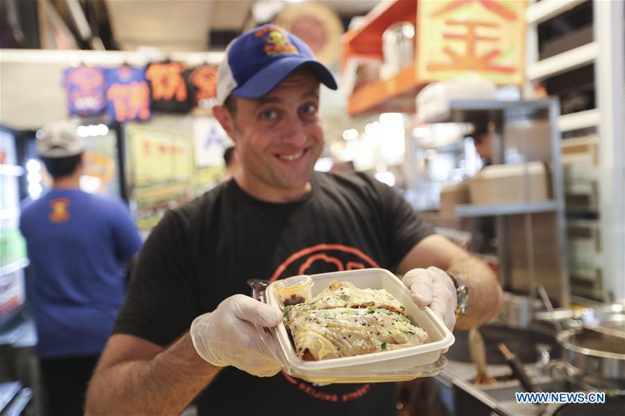 Jianbing, a Chinese crepe, attracts New Yorkers