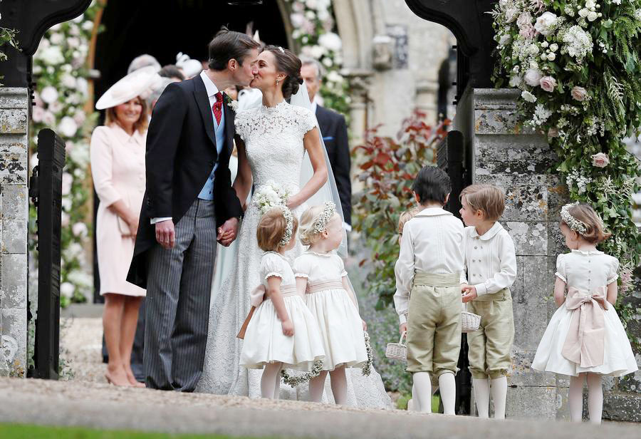 Royal sister-in-law Pippa takes spotlight in star-studded British wedding