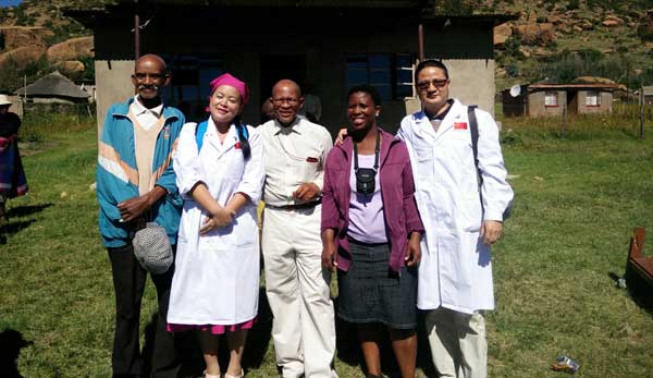 Chinese doctors' skills, care touch hearts in Lesotho