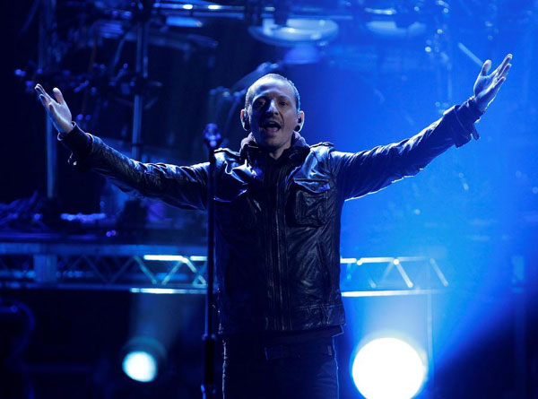 Linkin Park singer Chester Bennington commits suicide
