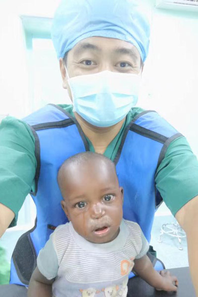 Harbin doctor saves life on National Day in Mauritania