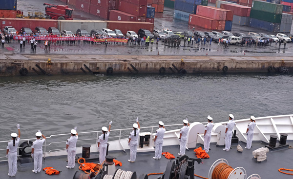 China's naval hospital ship assists 6,000 people in Angola