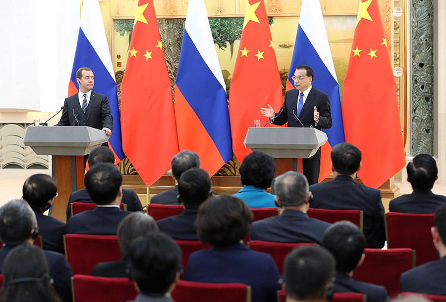 Medvedev packs busy schedule in Beijing