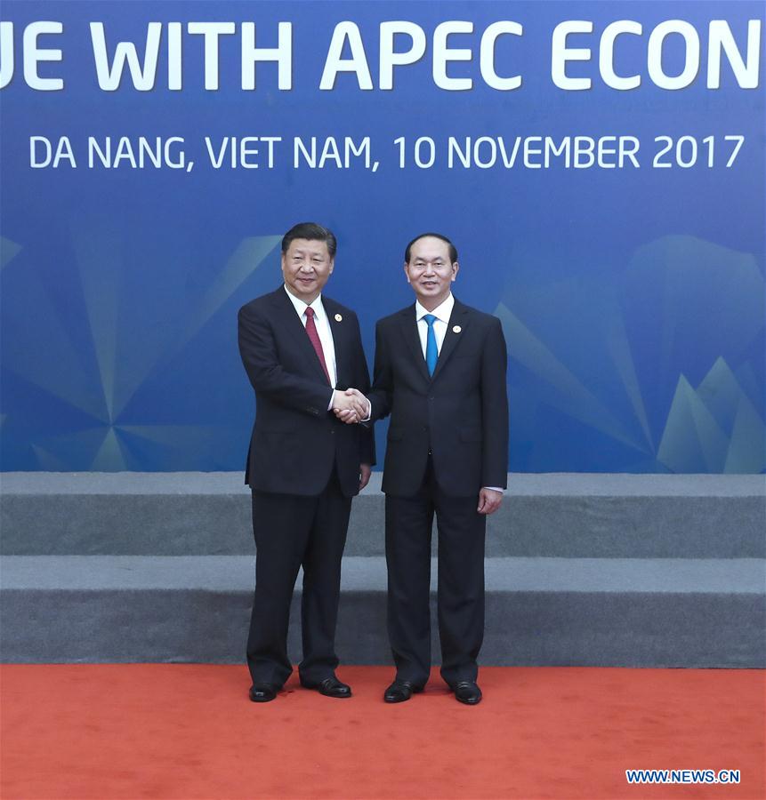 Vietnamese president greets visiting Chinese president in Da Nang