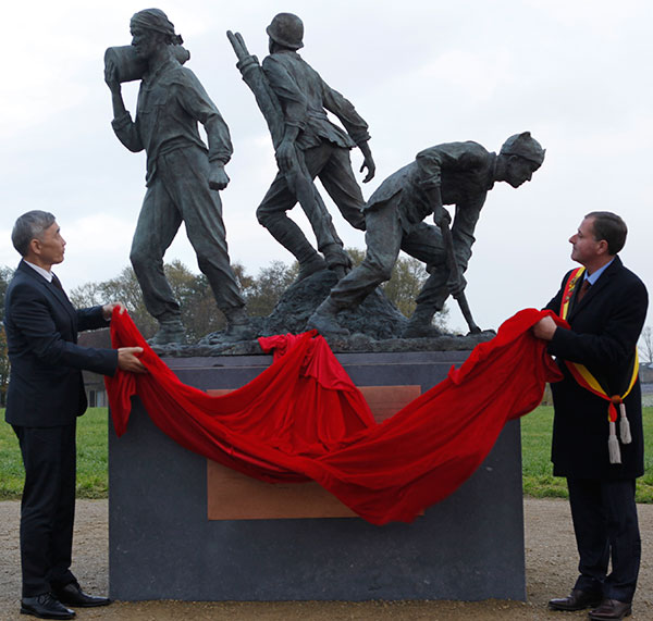 Chinese heroes get Belgium statue