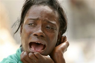 Trapped Haitian girl dies despite rescue effort