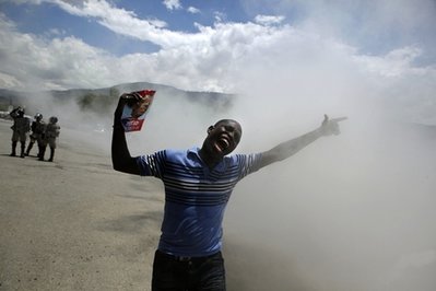 Protesters blast Haiti president's quake response