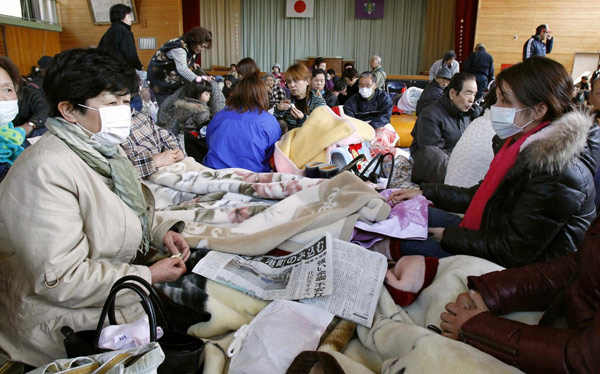 Desperation, panic grip Japan after quake