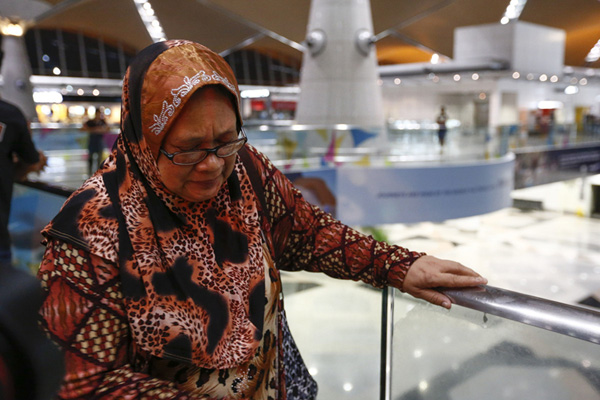 Relatives react to MH17 disaster