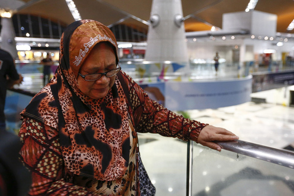 Relatives react to MH17 disaster