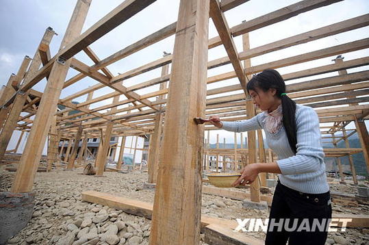 汶川地震一周年：青川依旧在 恢复重建忙