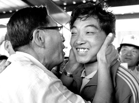 1984年：许海峰实现中国奥运金牌零的突破