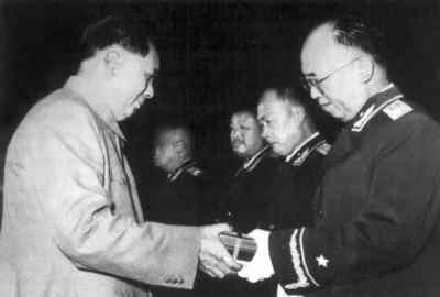 共和国首次将帅授衔始末