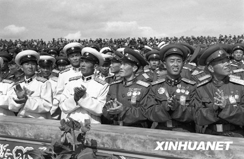 1955年：实行军衔制 换装大阅兵