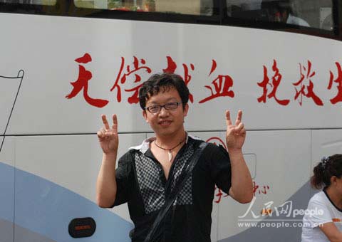 张家口青年：到北京献血 献礼国庆
