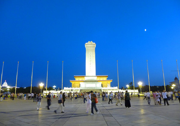 长安街十年来大修竣工 阅兵“主战场”焕然一新