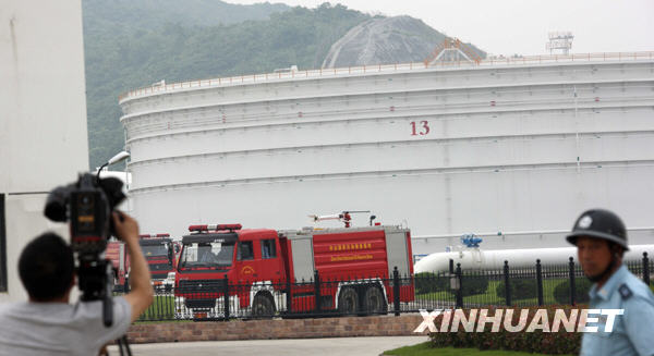 中国战略石油储备基地首次接待中外媒体采访
