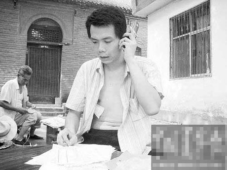 开胸验肺农民工讲述经历：“这一刀挨得值”