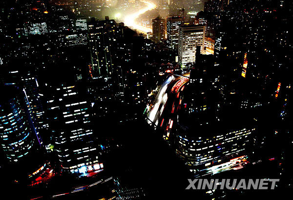 白昼之“夜” [组图]