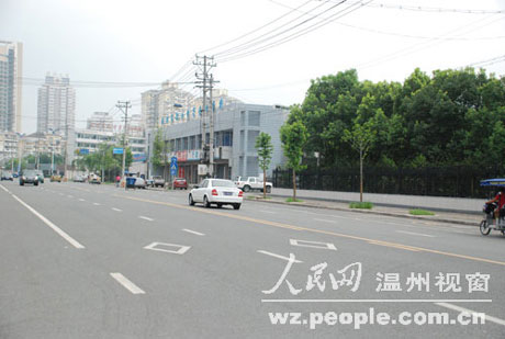 温州出租车司机今晨集体罢运 不满租金太高(图)