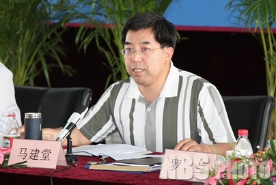 马建堂：努力提高统计数据质量和公信力