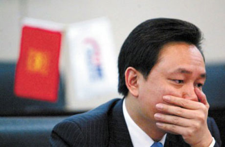 为配股套现惹祸 香港法院冻结黄光裕资产