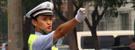 “京城最帅交警”孟昆玉的快乐生活