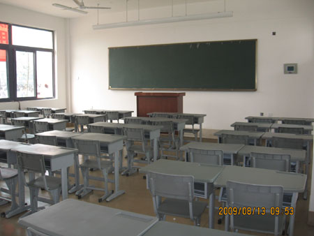 地震无情人有情 闽助灾区重建学堂