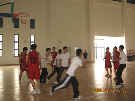 地震无情人有情 闽助灾区重建学堂