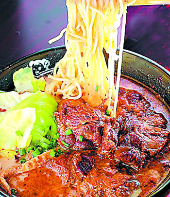 口水吞没“故宫拉面” 拉面馆不到一周闭门谢客