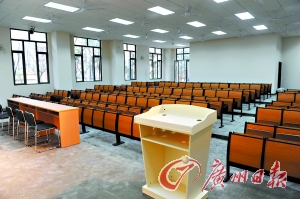 汶川建起“超五星”小学 能抗八级以上地震