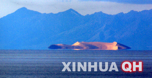 青海湖惊现“海市蜃楼”奇观[组图]