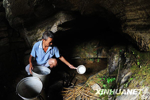 湖南出现夏秋连旱 百万人临时性饮水困难[组图]