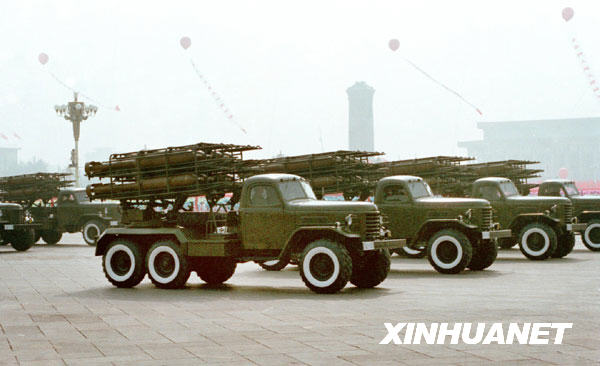 [老照片的故事]1984，改革开放再阅兵