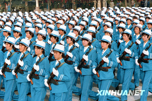 [老照片的故事]1984，改革开放再阅兵