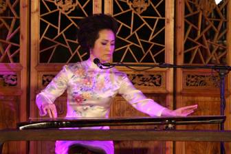 乔珊：琴歌一曲净化人间