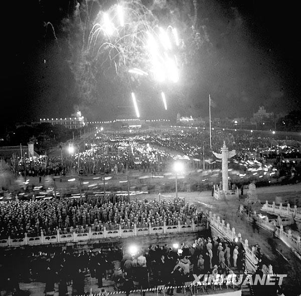 四中全会和国庆60年令全球聚焦中国共产党