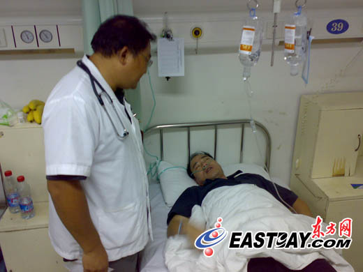 上海发生食物中毒事件66人就医(组图)