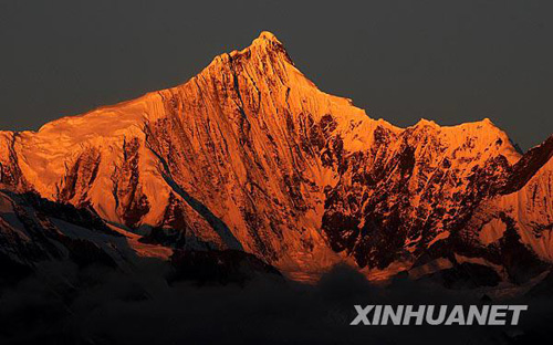 神奇美丽的梅里雪山