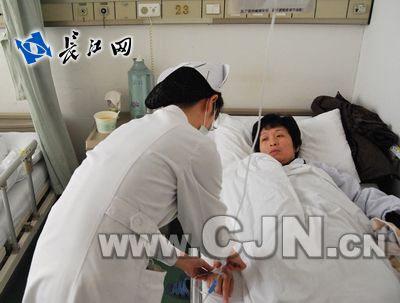 “暴走妈妈”割肝救子手术成功 60万元手术费全免