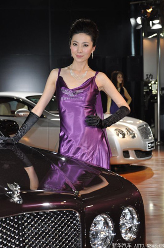 广州车展上的美女车模