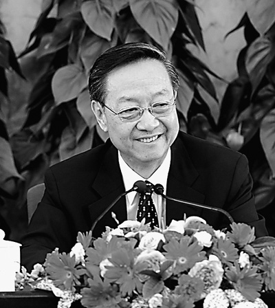 共和国部长访谈录：李毅中谈工业化信息化发展之路