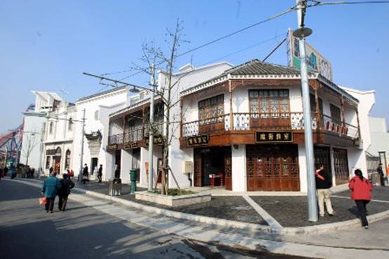 上海欢乐谷笑迎迪士尼错位竞争分享“大蛋糕”