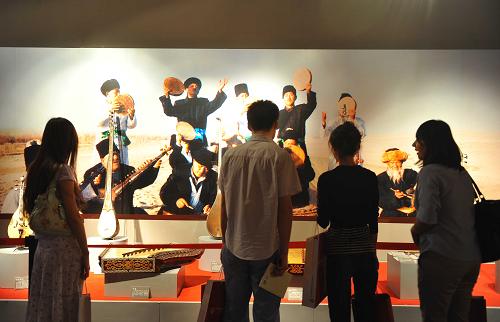 “大地芳华——中国民族民间文艺集萃”展亮相国家大剧院