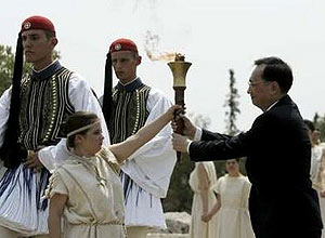 Flame for Shanghai Special Olympic Games lit up in Athens