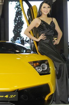 Show models at the Guangzhou auto show