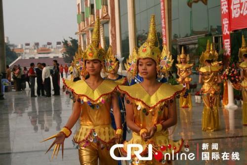 Water Splashing Festival celebrated in Yunnan