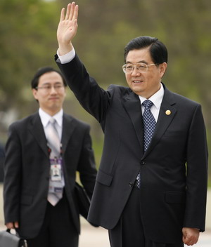 Hu seeks trade boost to fight crisis
