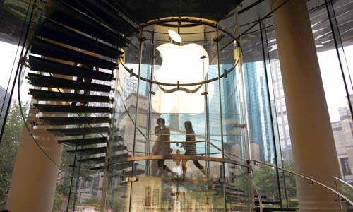 Apple to discuss suppliers' alleged pollution with NGO
